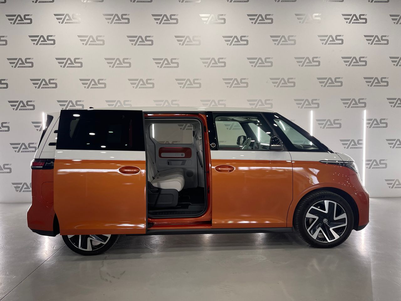 Imagen 51 del Volkswagen ID.BUZZ en Auto Select Edition, Figueres