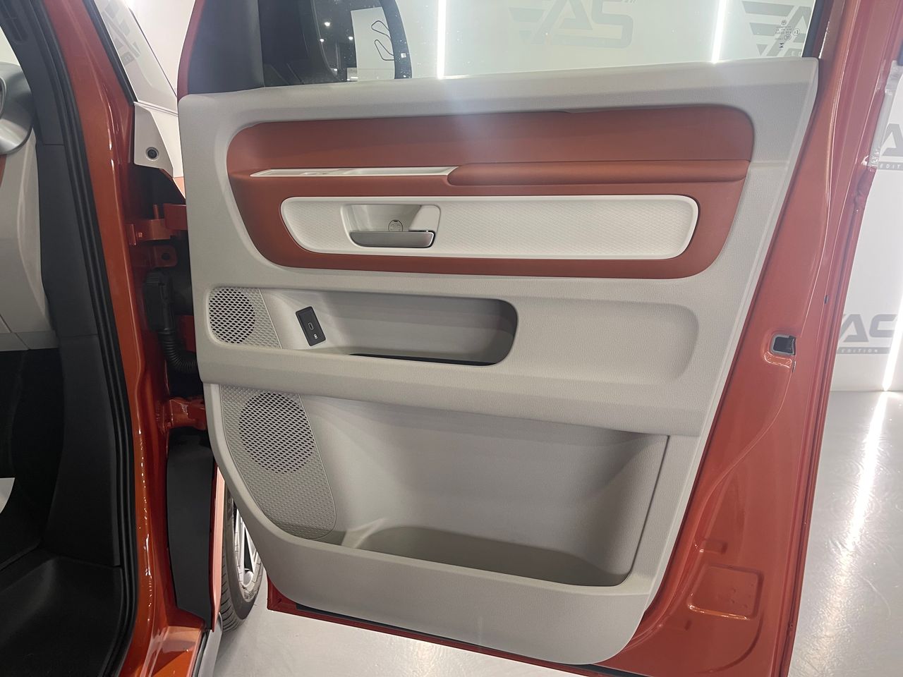 Imagen 107 del Volkswagen ID.BUZZ en Auto Select Edition, Figueres