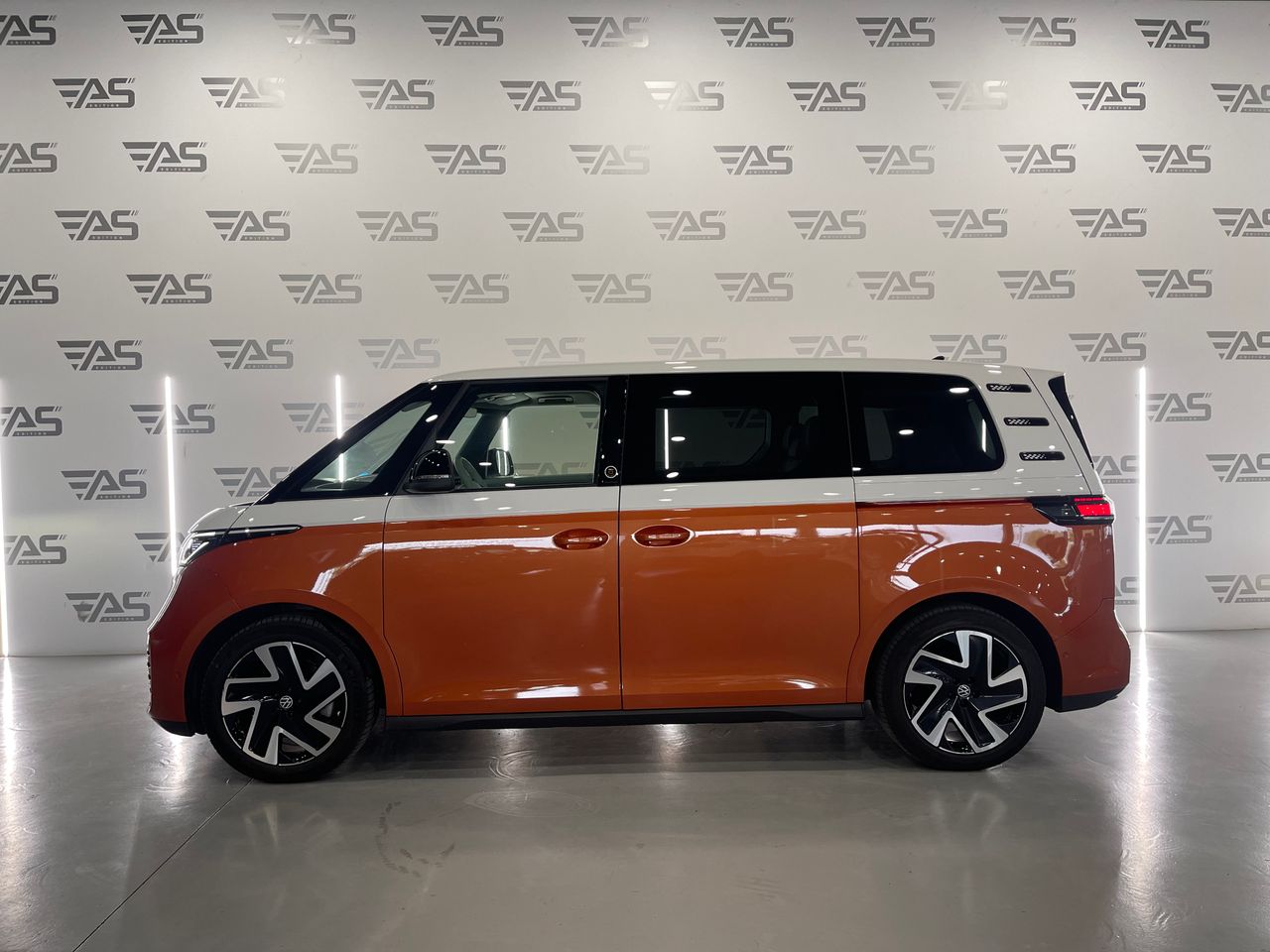 Imagen 6 del Volkswagen ID.BUZZ en Auto Select Edition, Figueres