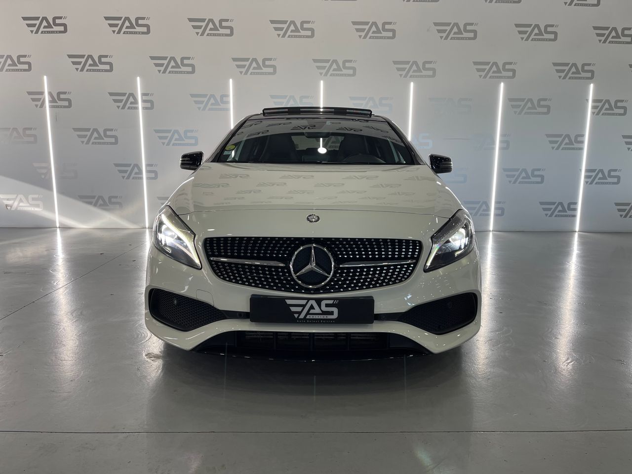 Imagen 8 del Mercedes 200 en Auto Select Edition, Figueres