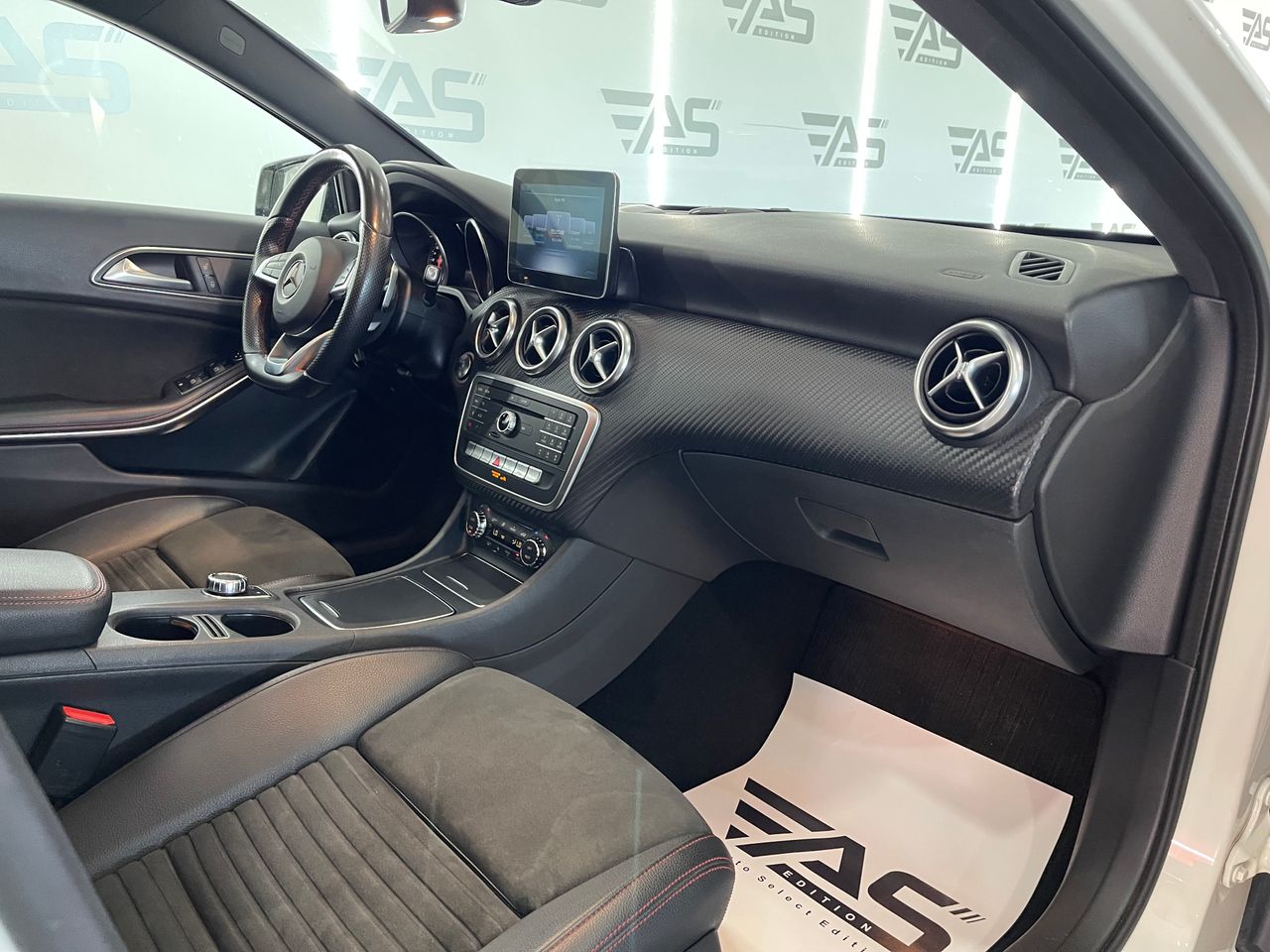 Imagen 139 del Mercedes 200 en Auto Select Edition, Figueres
