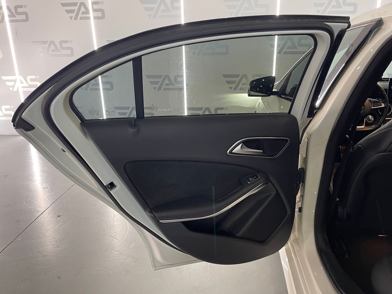 Imagen 79 del Mercedes 200 en Auto Select Edition, Figueres