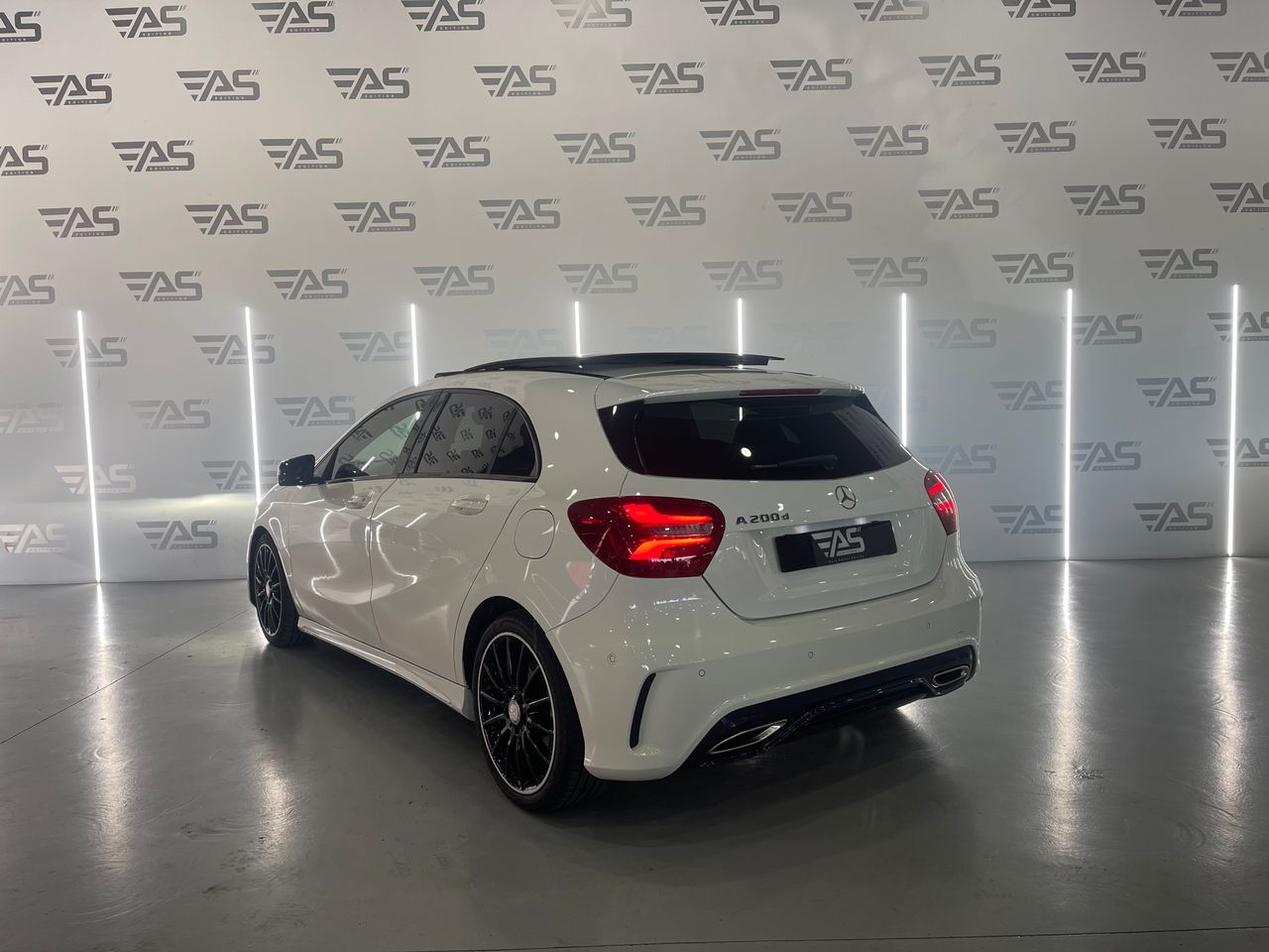 Imagen 5 del Mercedes 200 en Auto Select Edition, Figueres