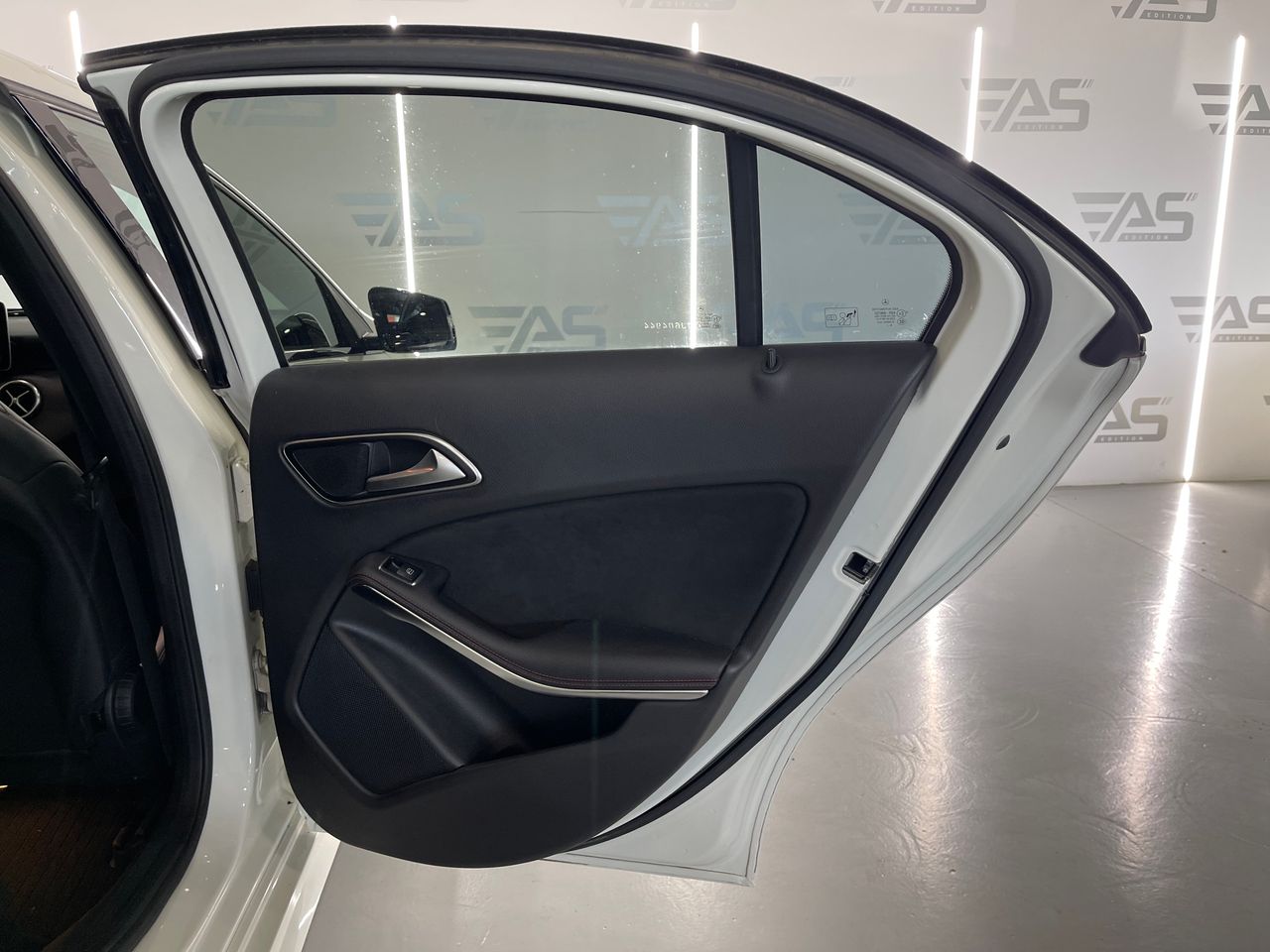 Imagen 90 del Mercedes 200 en Auto Select Edition, Figueres