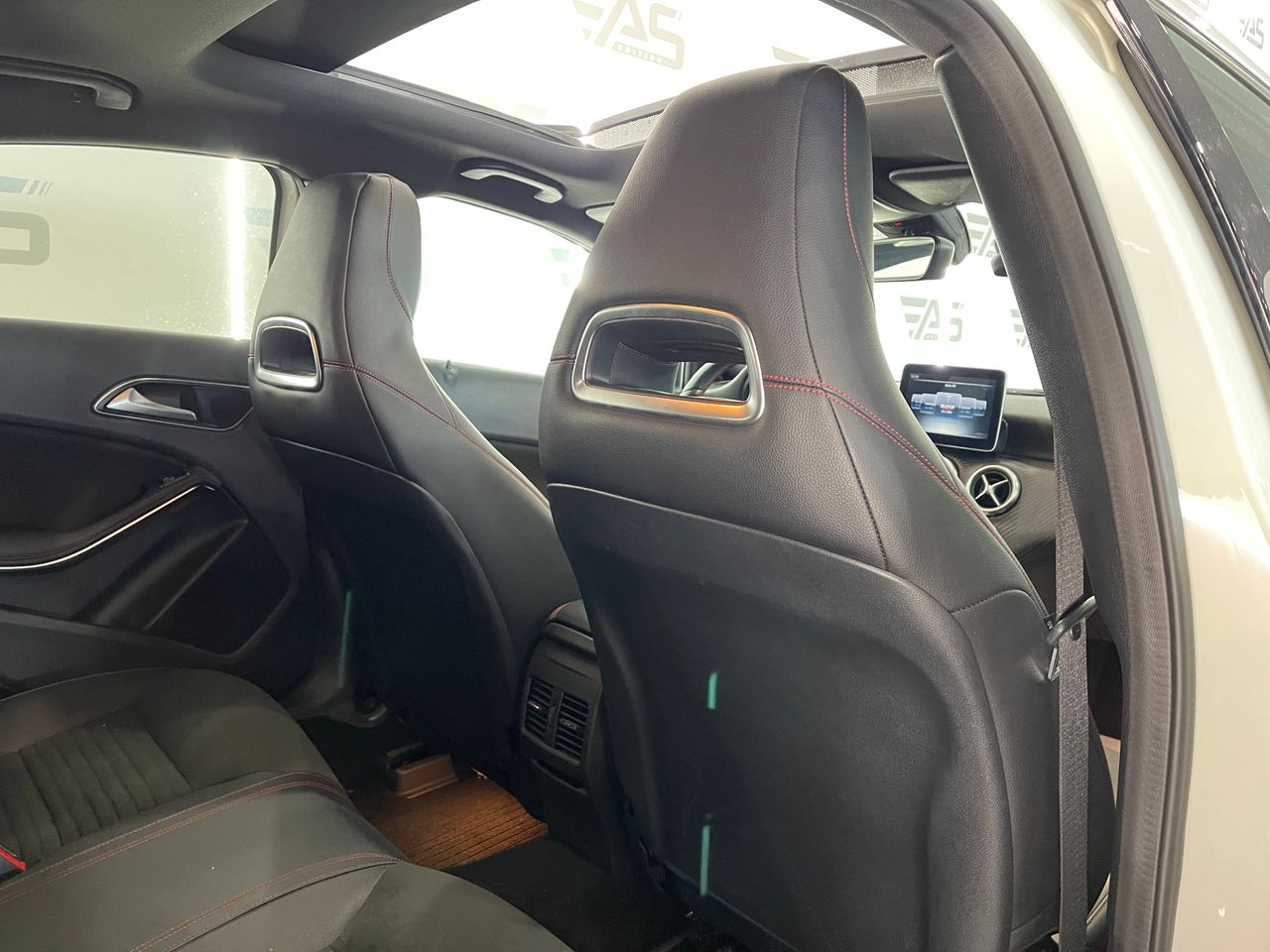 Imagen 141 del Mercedes 200 en Auto Select Edition, Figueres