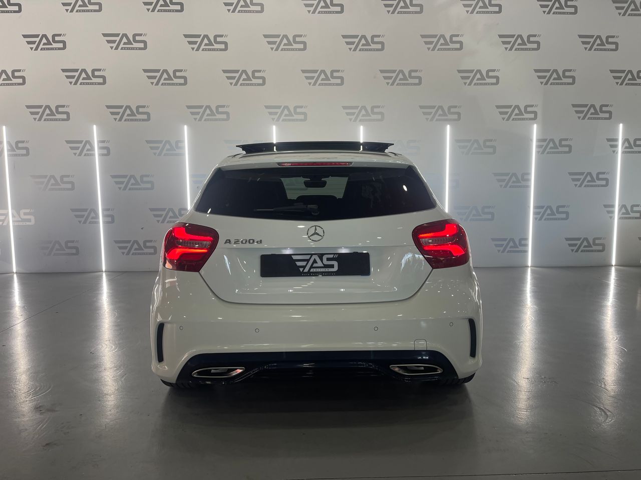 Imagen 9 del Mercedes 200 en Auto Select Edition, Figueres