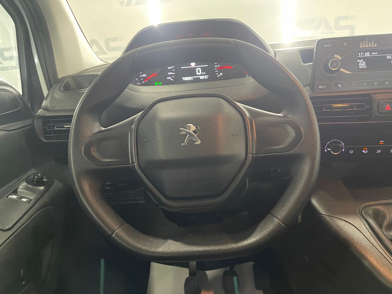Imagen 93 del Peugeot Rifter en Auto Select Edition, Figueres
