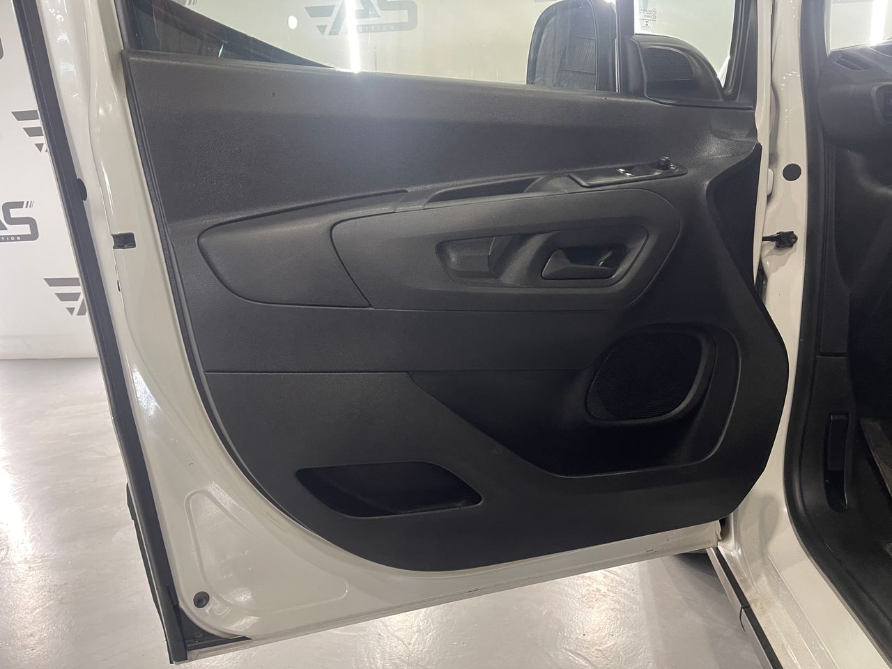 Imagen 71 del Peugeot Rifter en Auto Select Edition, Figueres