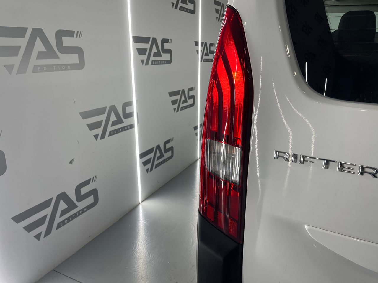 Imagen 48 del Peugeot Rifter en Auto Select Edition, Figueres