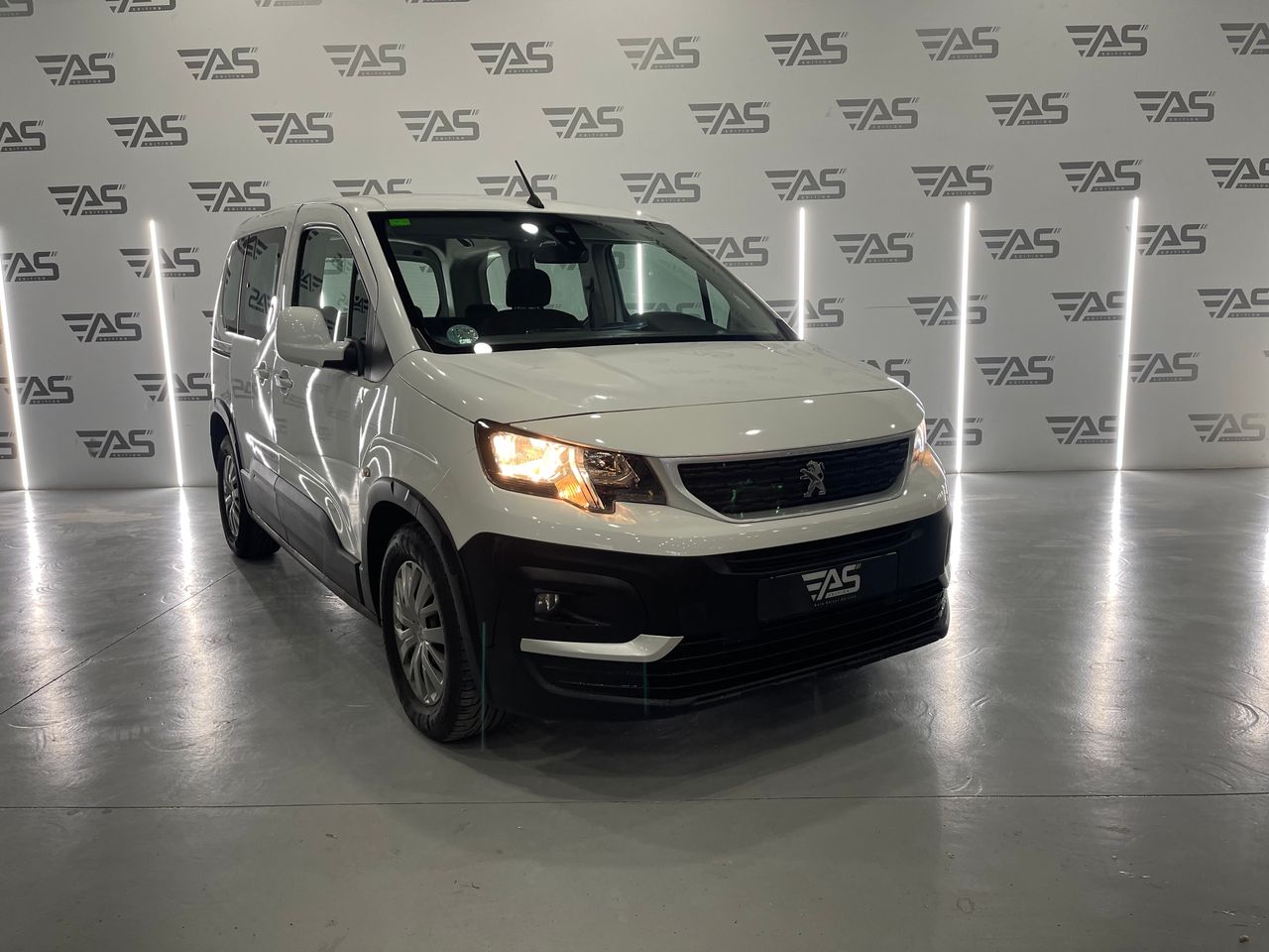Imagen 3 del Peugeot Rifter en Auto Select Edition, Figueres