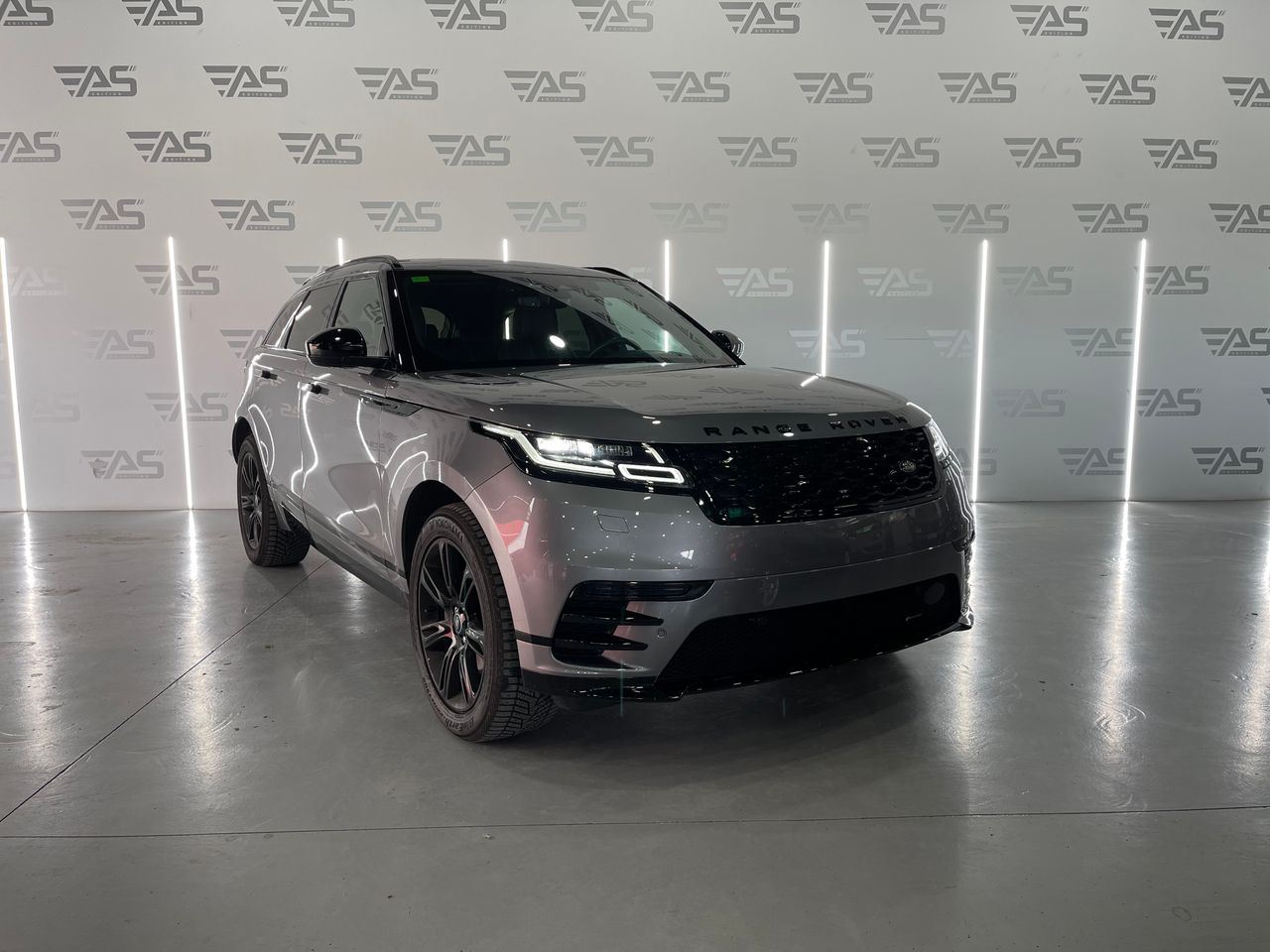 Imagen 3 del Land-Rover Range Rover Velar en Auto Select Edition, Figueres