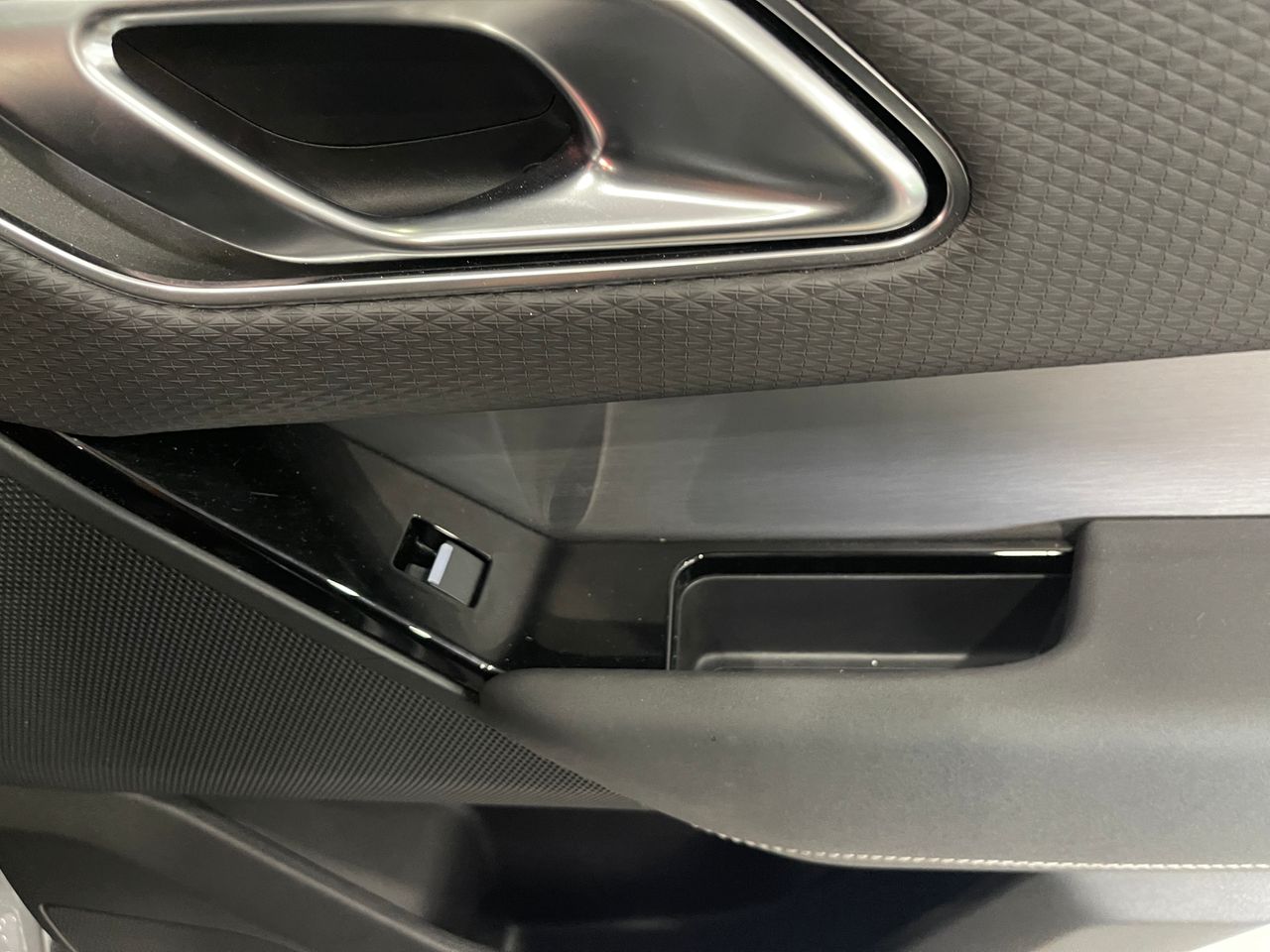 Imagen 114 del Land-Rover Range Rover Velar en Auto Select Edition, Figueres