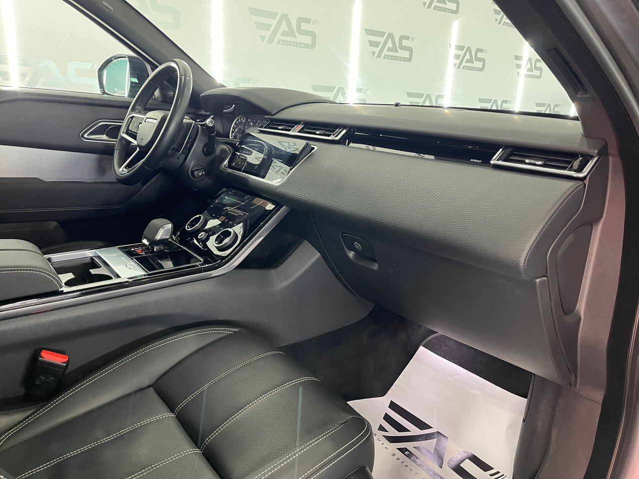 Imagen 165 del Land-Rover Range Rover Velar en Auto Select Edition, Figueres