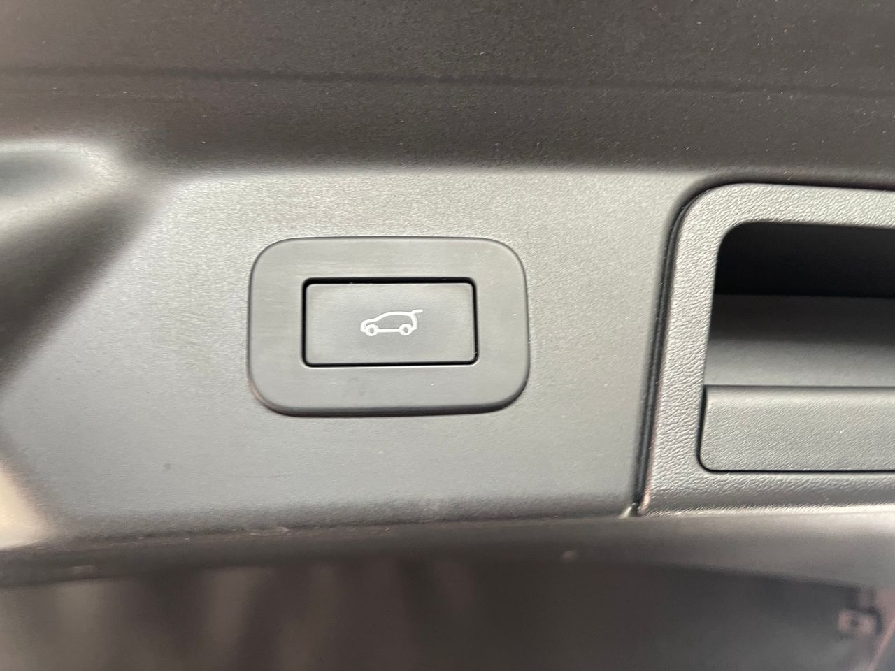 Imagen 77 del Land-Rover Range Rover Velar en Auto Select Edition, Figueres