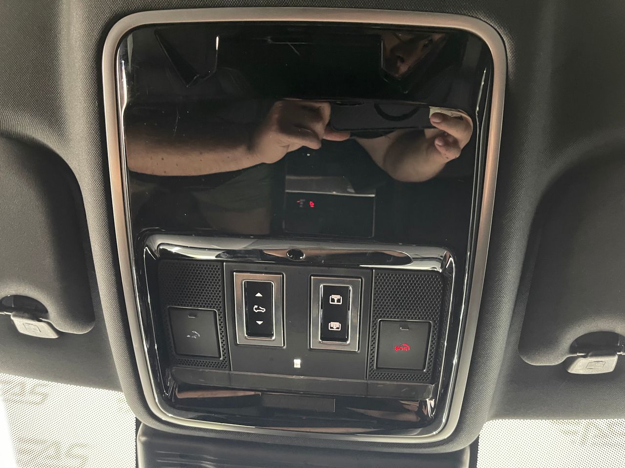 Imagen 140 del Land-Rover Range Rover Velar en Auto Select Edition, Figueres