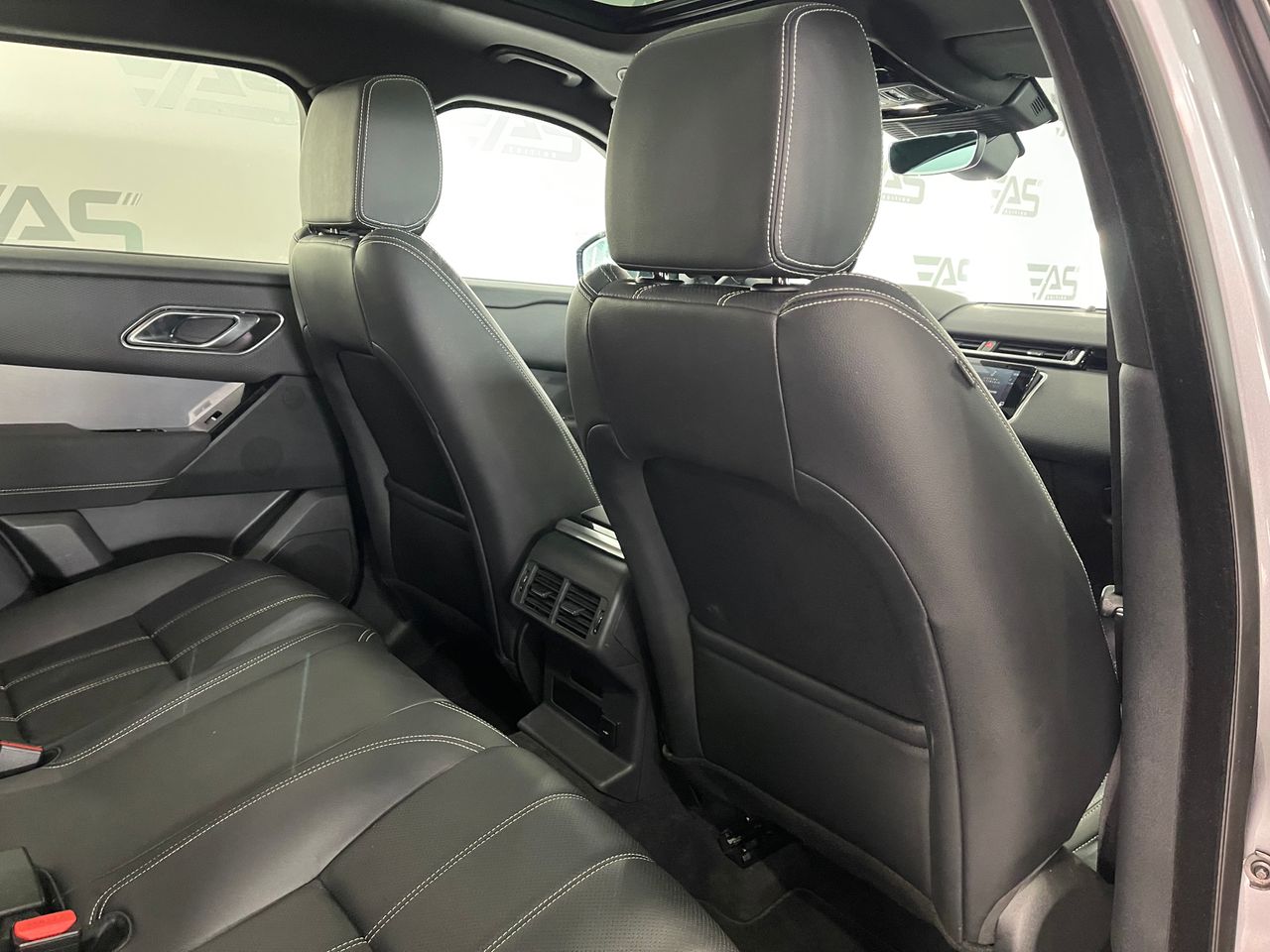 Imagen 172 del Land-Rover Range Rover Velar en Auto Select Edition, Figueres
