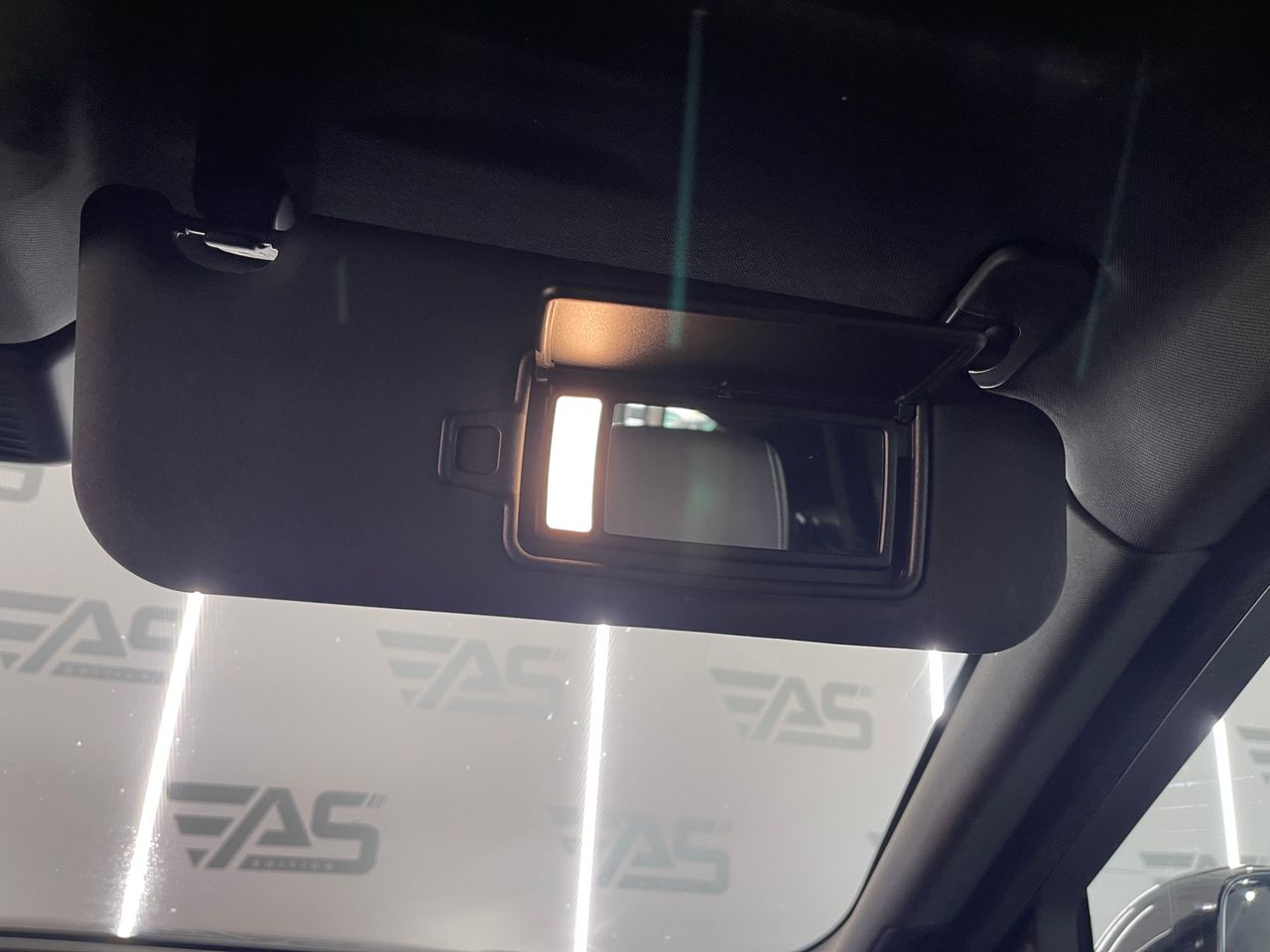 Imagen 142 del Land-Rover Range Rover Velar en Auto Select Edition, Figueres