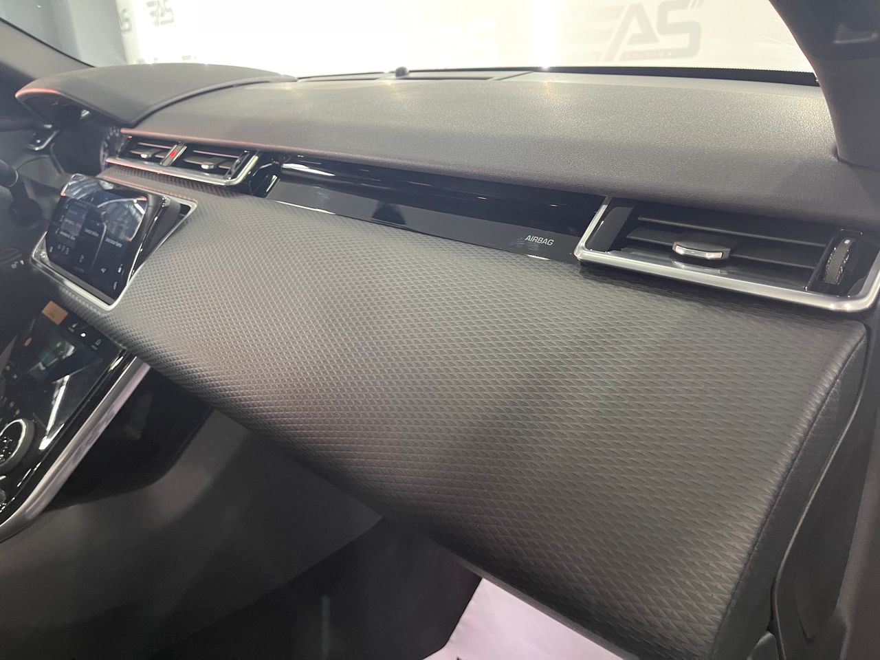 Imagen 128 del Land-Rover Range Rover Velar en Auto Select Edition, Figueres