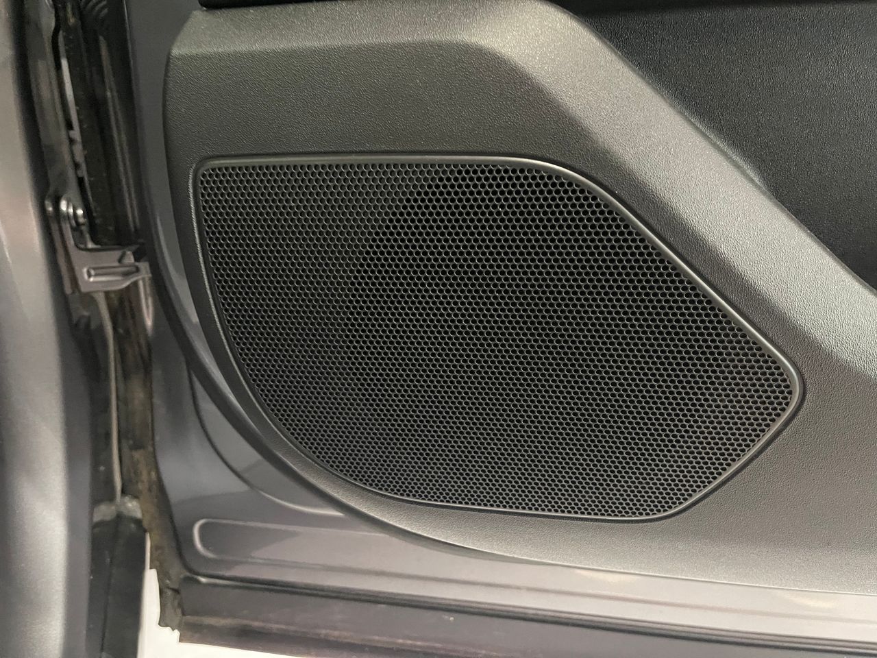 Imagen 124 del Land-Rover Range Rover Velar en Auto Select Edition, Figueres
