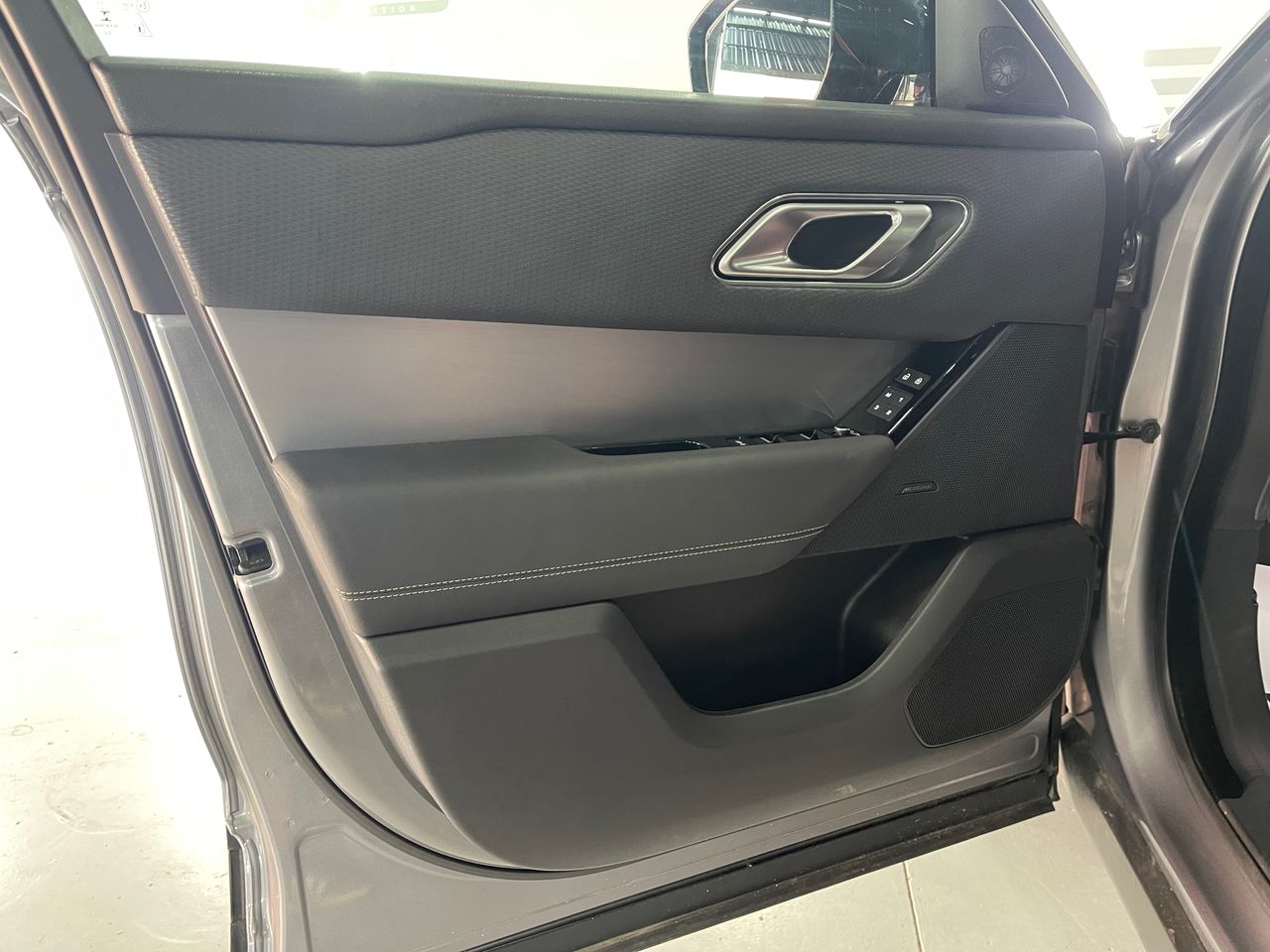 Imagen 91 del Land-Rover Range Rover Velar en Auto Select Edition, Figueres