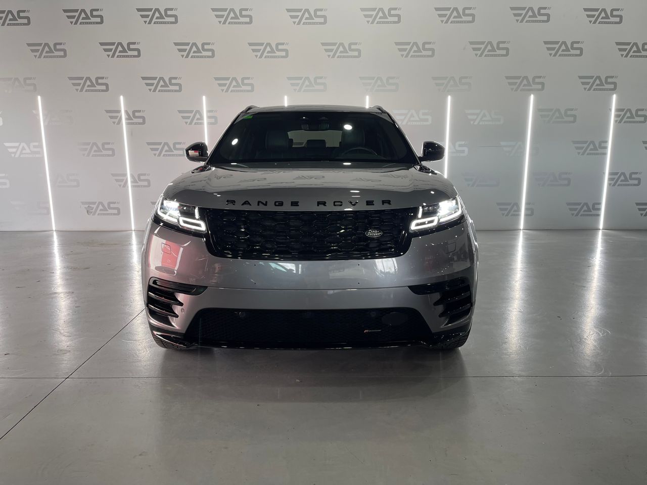 Imagen 8 del Land-Rover Range Rover Velar en Auto Select Edition, Figueres