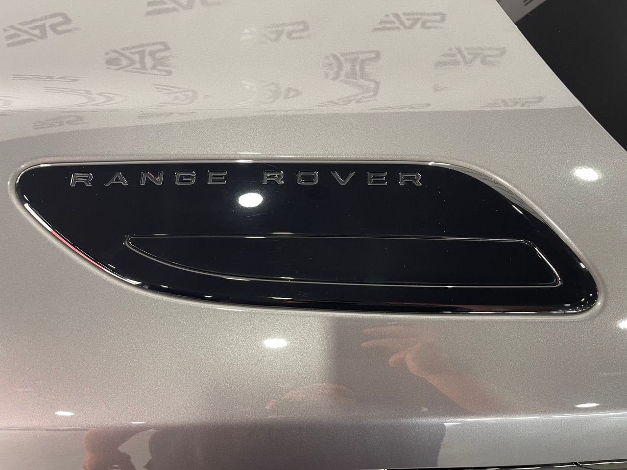 Imagen 27 del Land-Rover Range Rover Velar en Auto Select Edition, Figueres