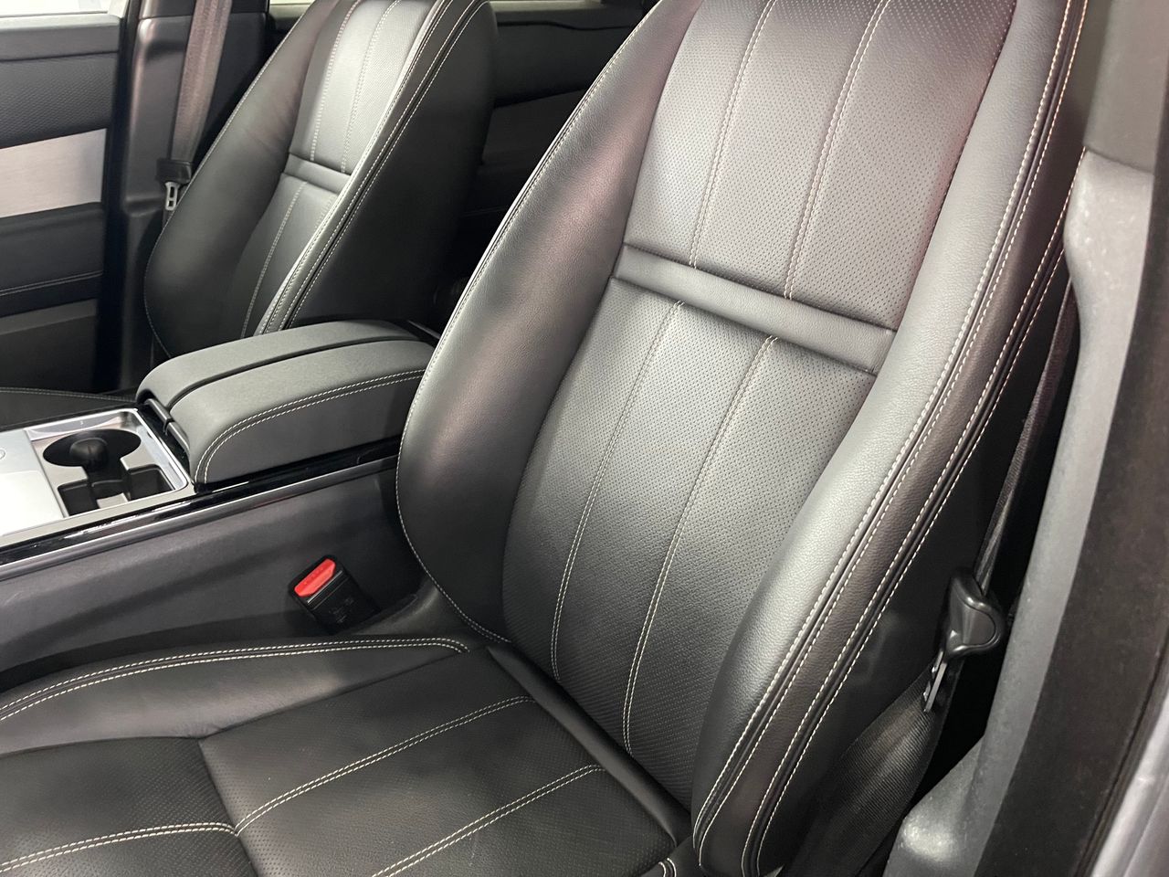 Imagen 160 del Land-Rover Range Rover Velar en Auto Select Edition, Figueres