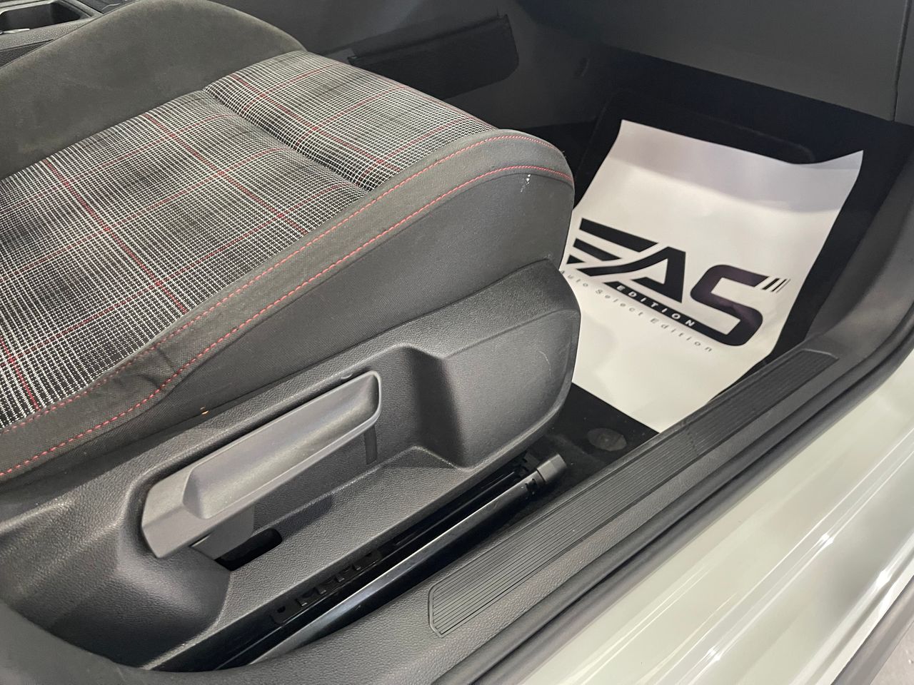 Imagen 137 del Volkswagen Golf en Auto Select Edition, Figueres