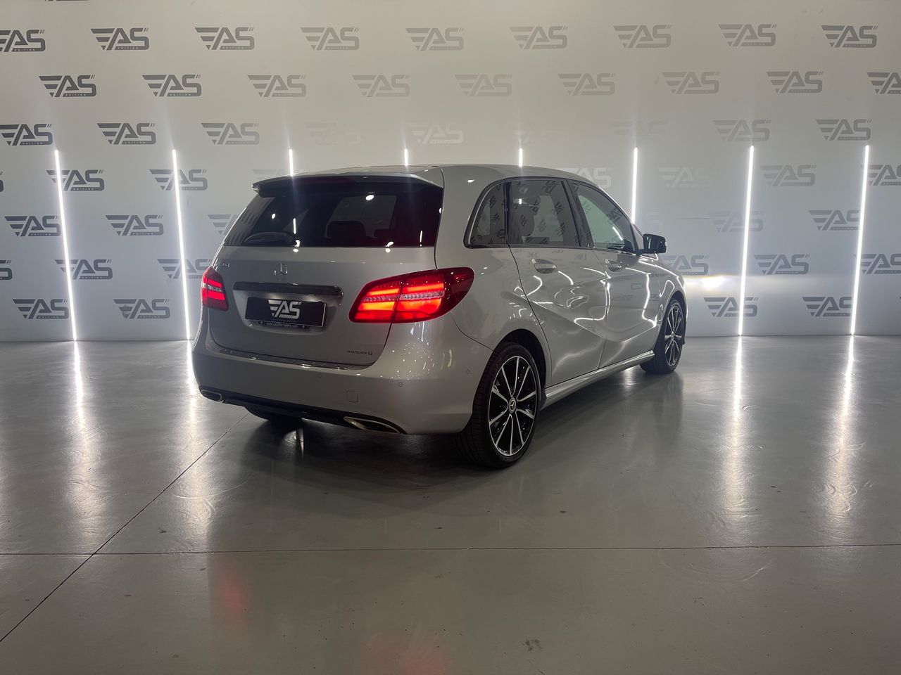 Imagen 4 del Mercedes Clase B en Auto Select Edition, Figueres