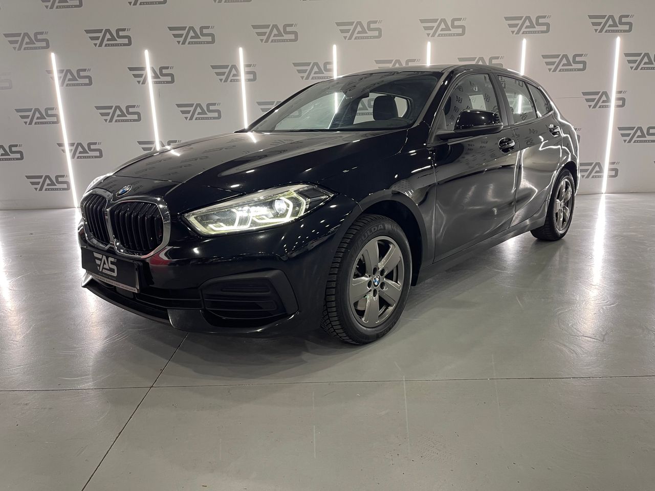 BMW Serie 1 116d  Business Auto. 116cv 5p – IMPECABLE !!!