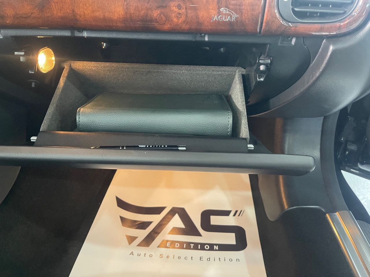 Imagen 115 del Jaguar XK en Auto Select Edition, Figueres