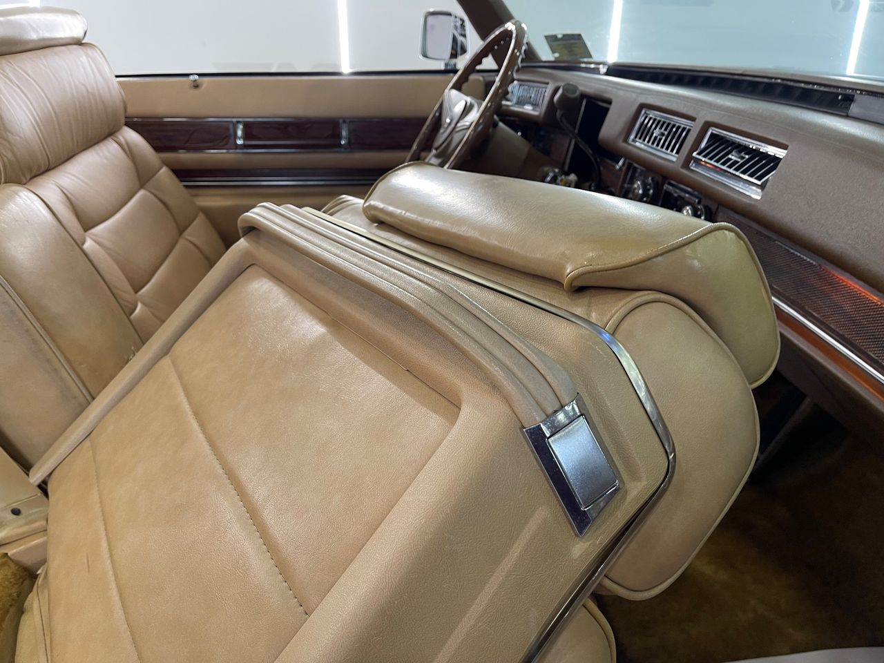 Imagen 123 del Cadillac Eldorado en Auto Select Edition, Figueres