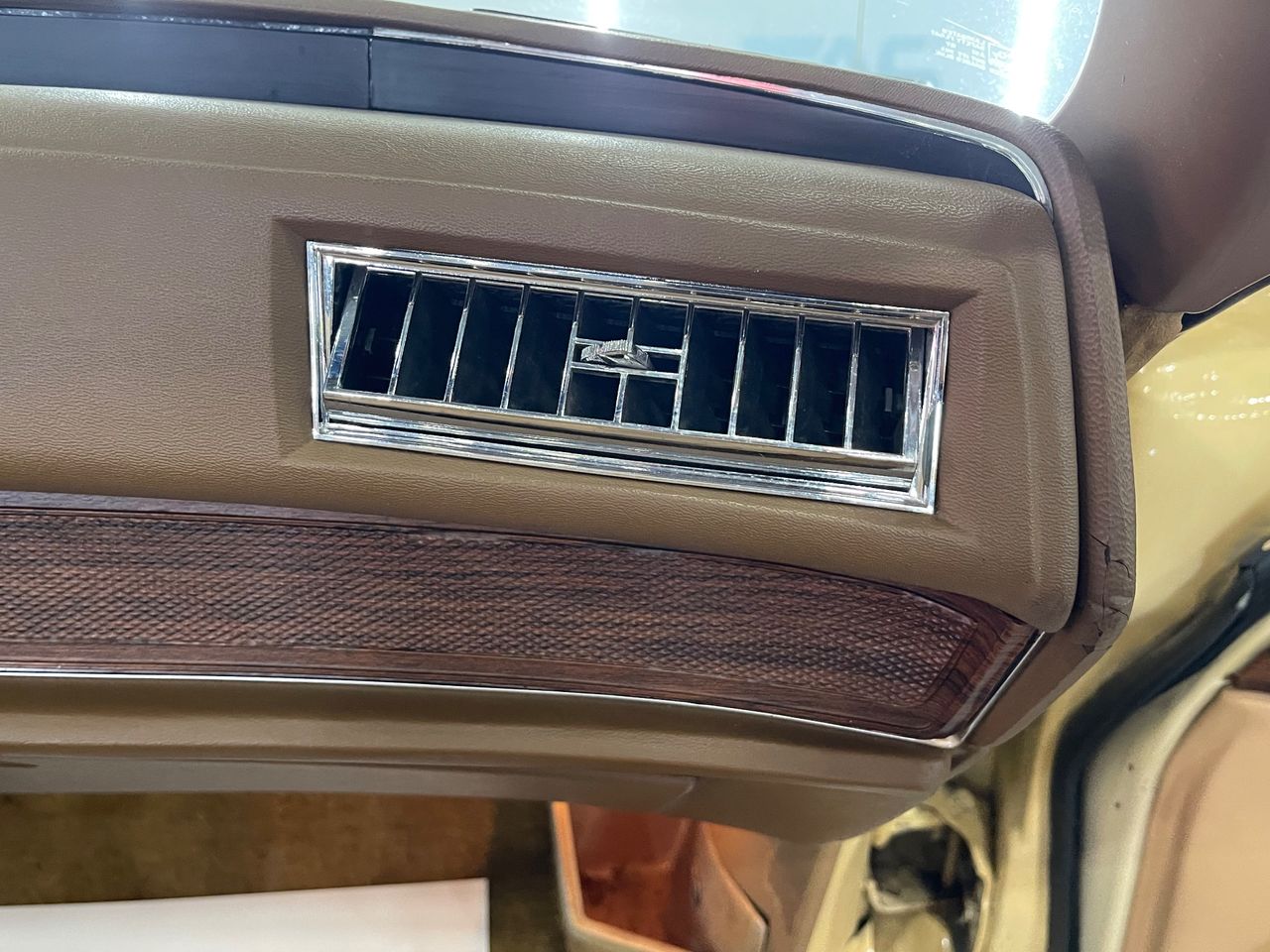Imagen 108 del Cadillac Eldorado en Auto Select Edition, Figueres
