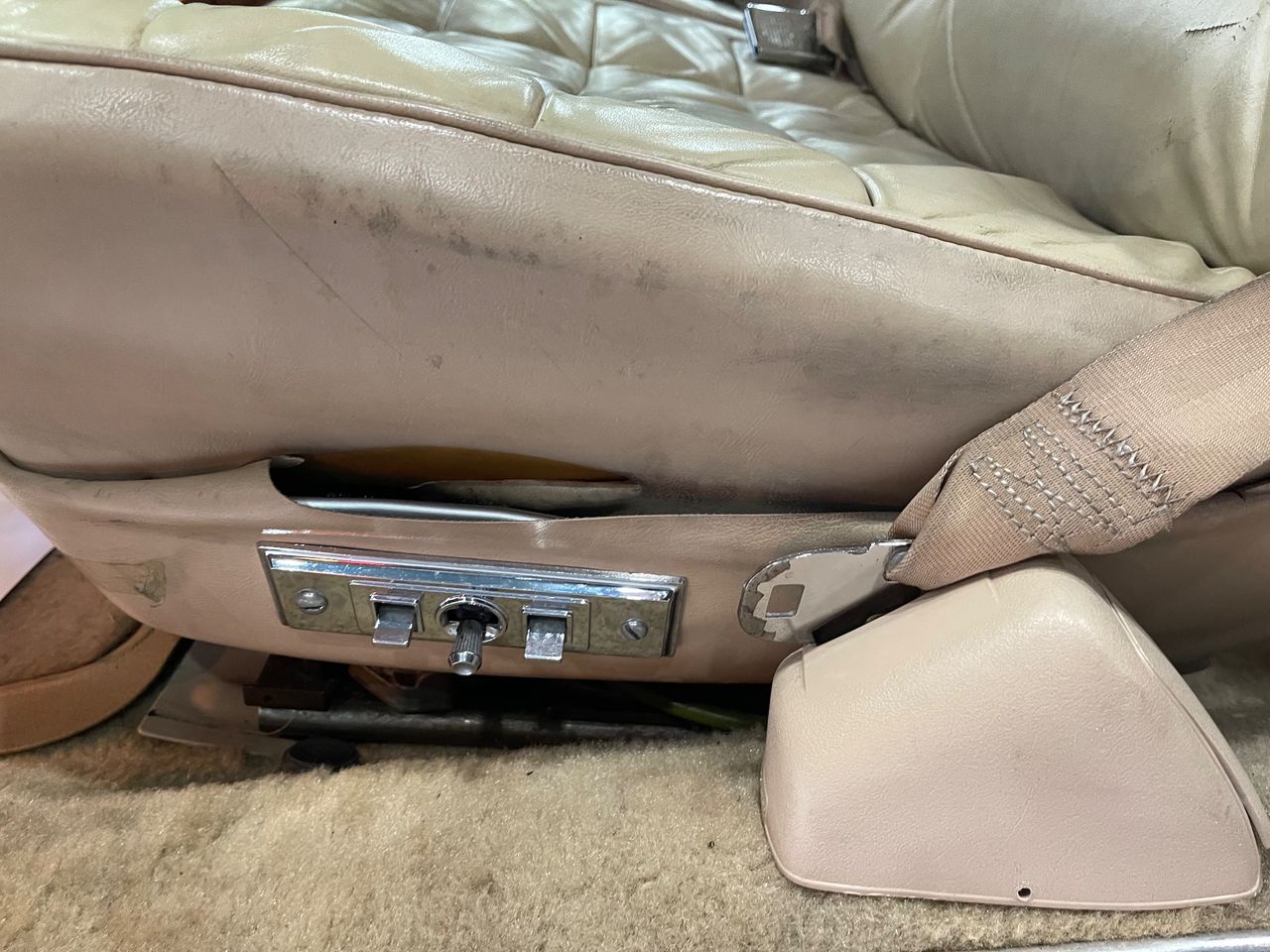 Imagen 77 del Cadillac Eldorado en Auto Select Edition, Figueres