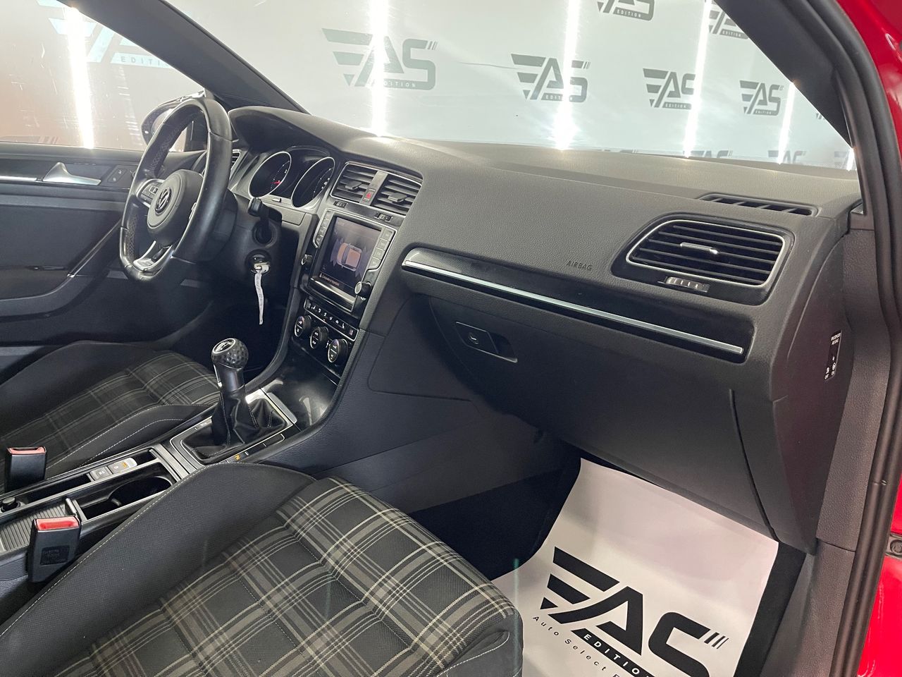 Imagen 142 del Volkswagen Golf en Auto Select Edition, Figueres