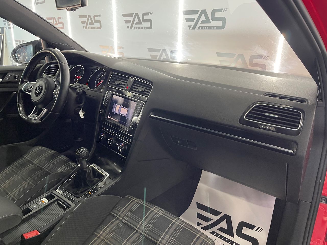 Imagen 118 del Volkswagen Golf en Auto Select Edition, Figueres