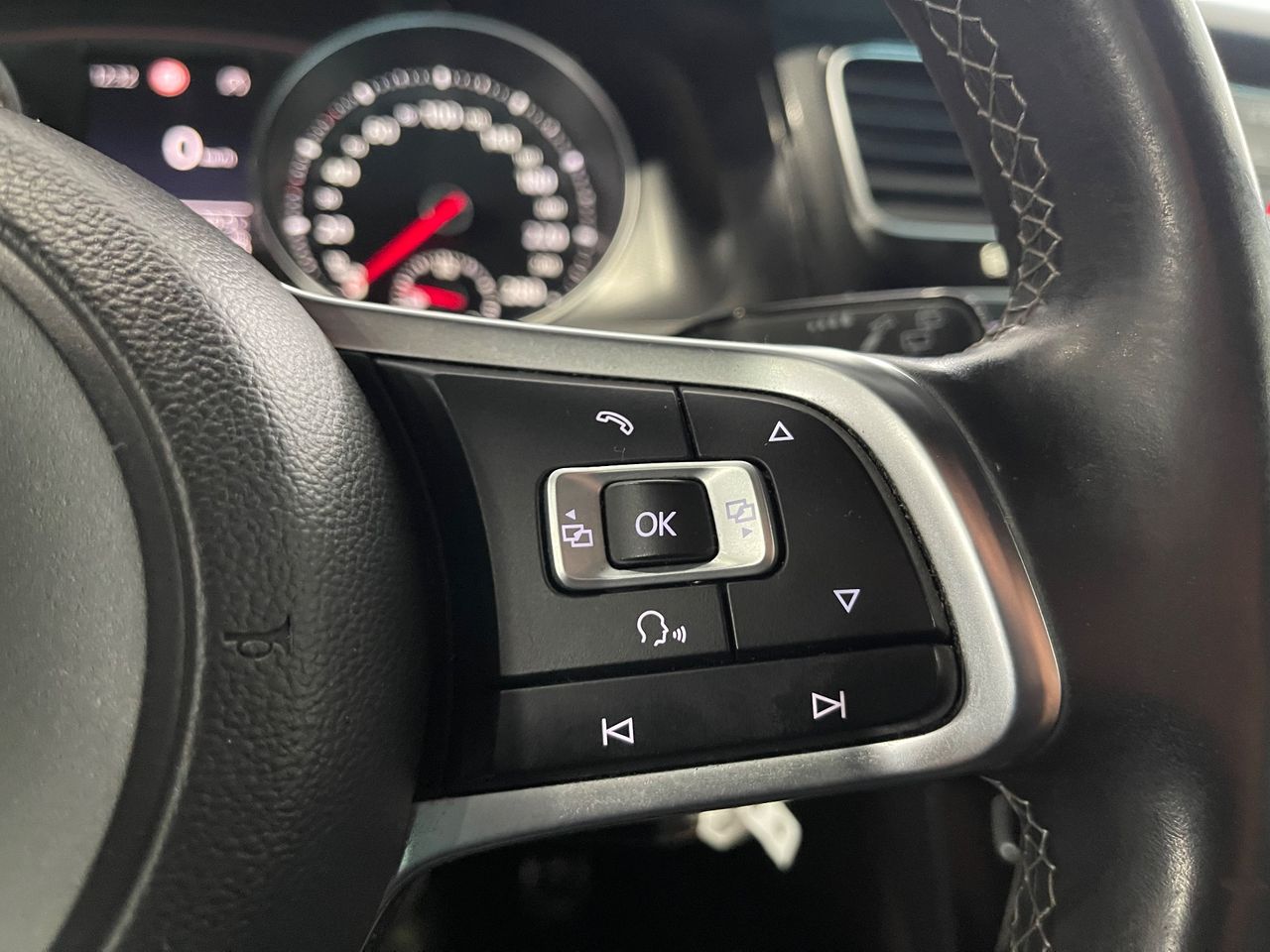 Imagen 60 del Volkswagen Golf en Auto Select Edition, Figueres