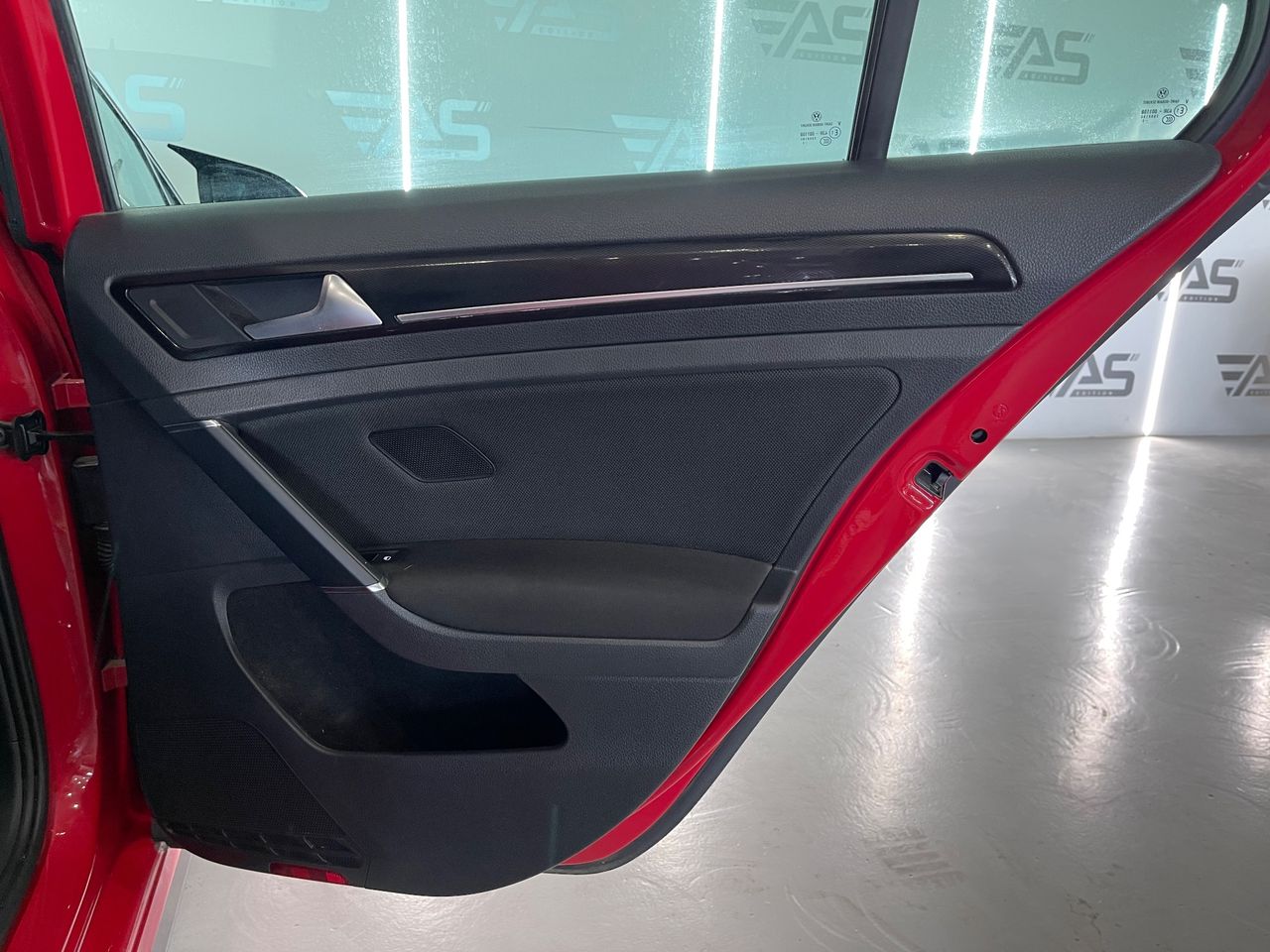 Imagen 103 del Volkswagen Golf en Auto Select Edition, Figueres
