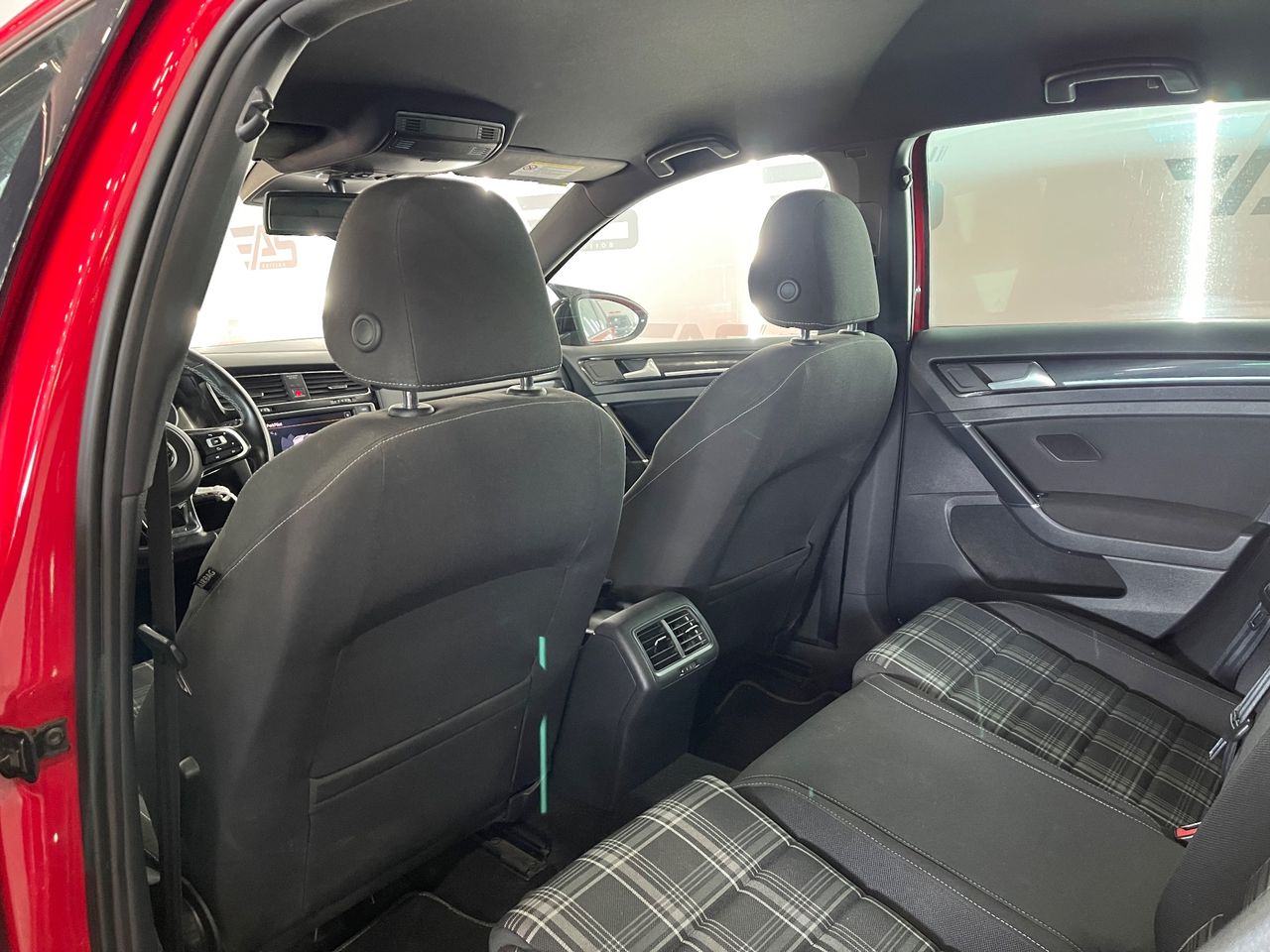 Imagen 74 del Volkswagen Golf en Auto Select Edition, Figueres
