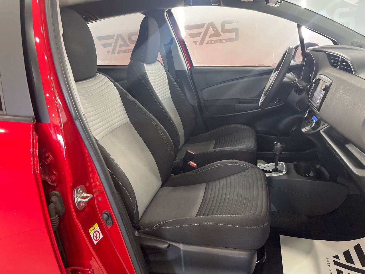 Imagen 139 del Toyota Yaris en Auto Select Edition, Palafrugell