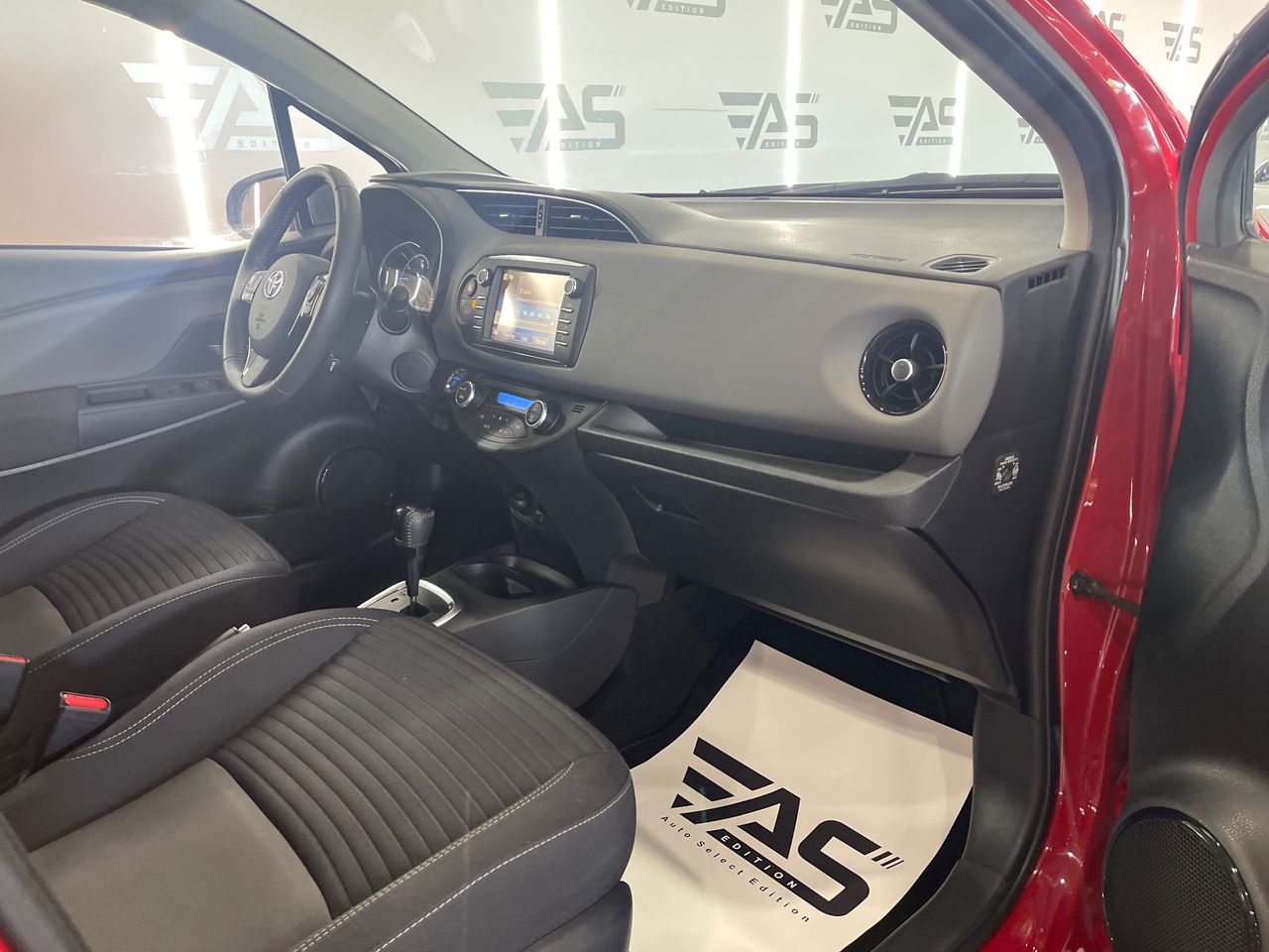 Imagen 138 del Toyota Yaris en Auto Select Edition, Palafrugell