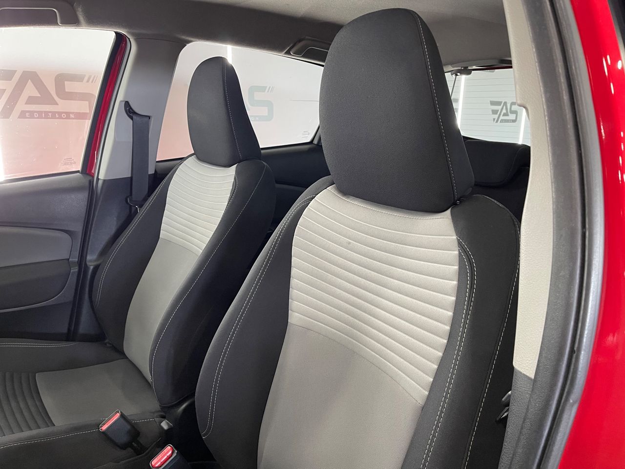 Imagen 137 del Toyota Yaris en Auto Select Edition, Palafrugell