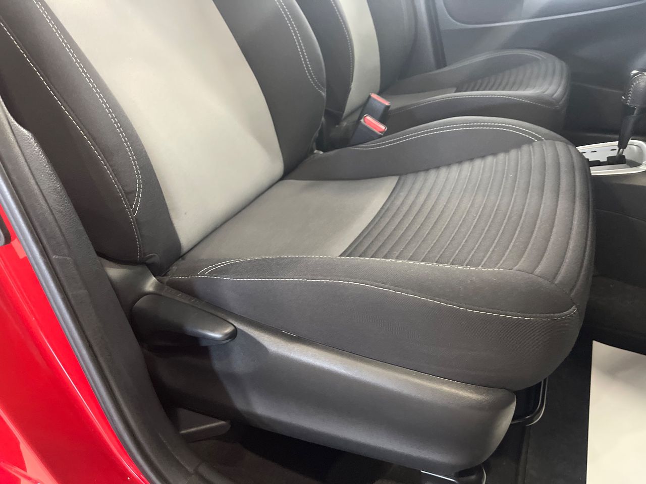 Imagen 141 del Toyota Yaris en Auto Select Edition, Palafrugell