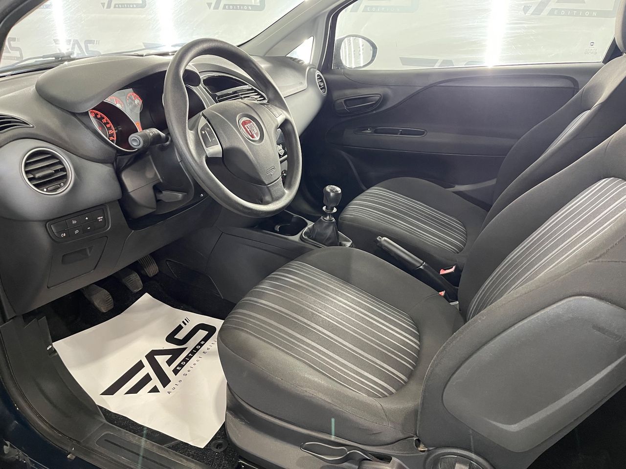 Imagen 89 del Fiat Punto en Auto Select Edition, Figueres