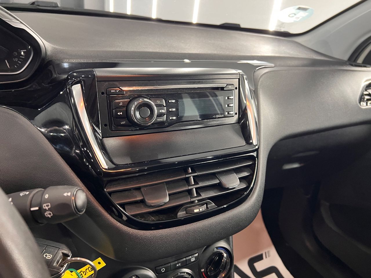 Imagen 79 del Peugeot 208 en Auto Select Edition, Palafrugell