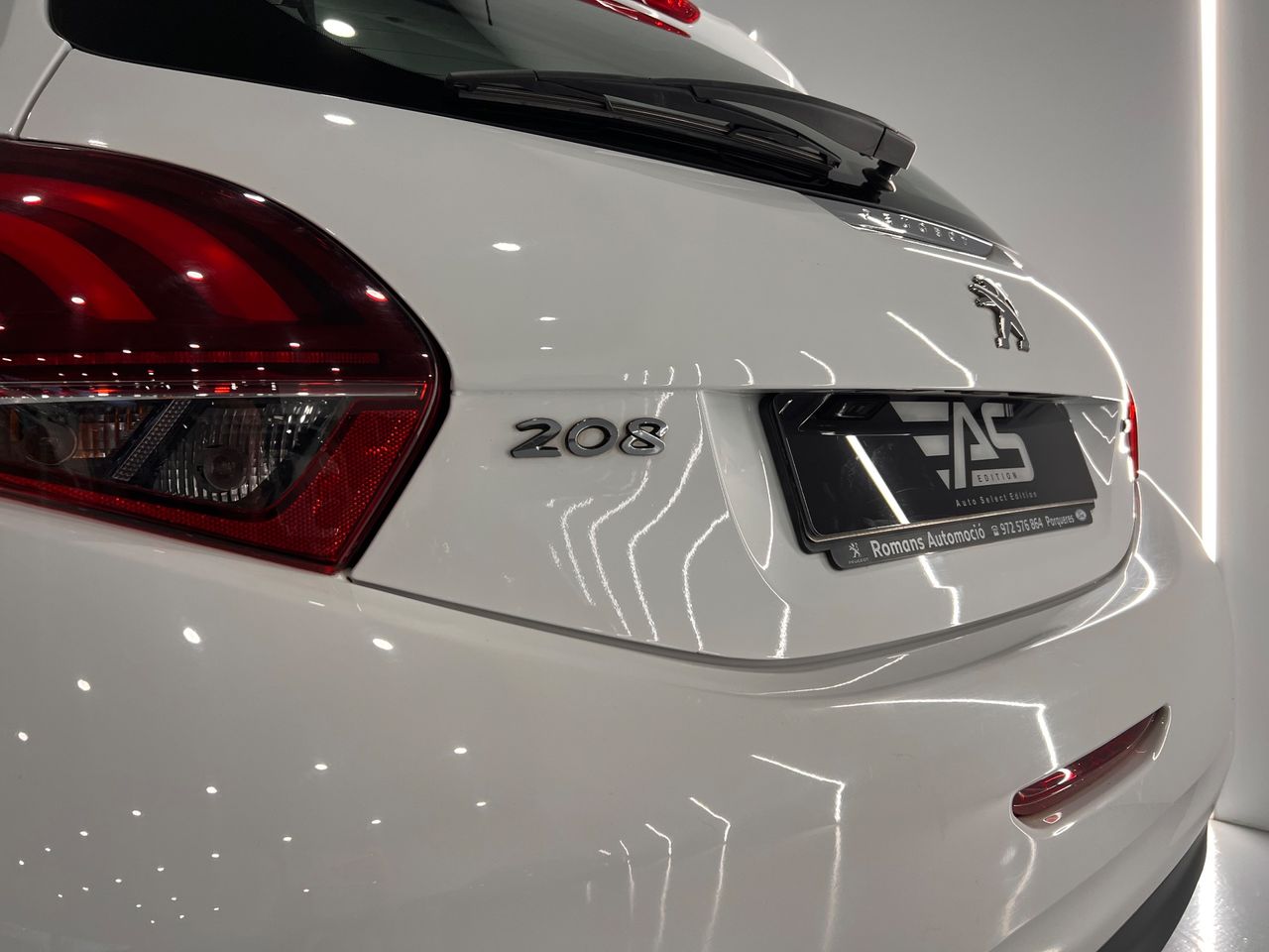 Imagen 34 del Peugeot 208 en Auto Select Edition, Palafrugell