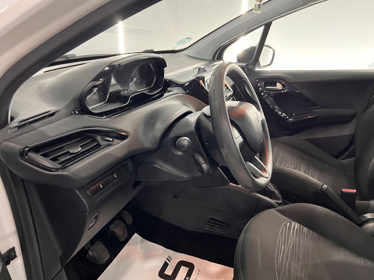 Imagen 75 del Peugeot 208 en Auto Select Edition, Palafrugell