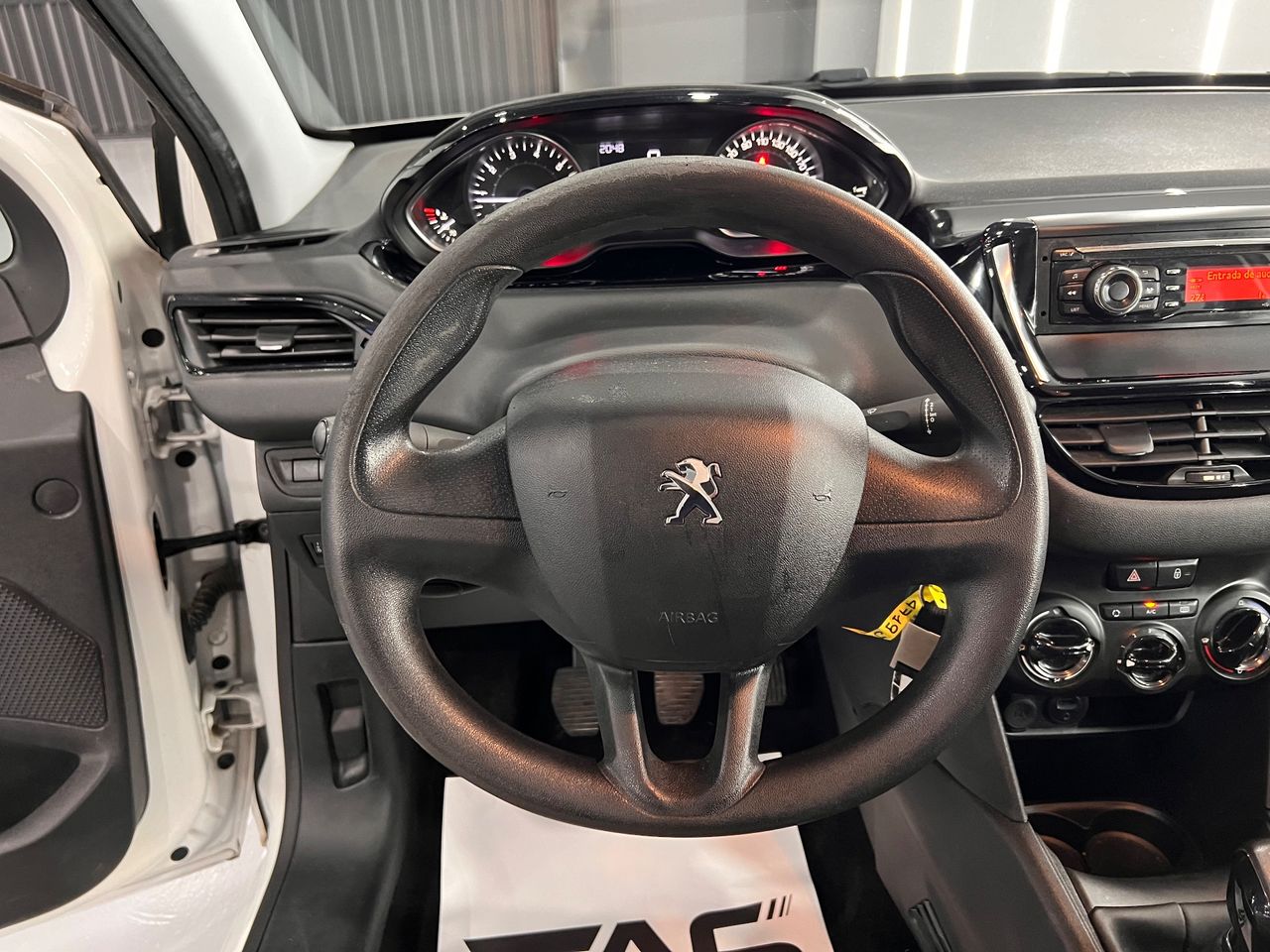 Imagen 87 del Peugeot 208 en Auto Select Edition, Palafrugell