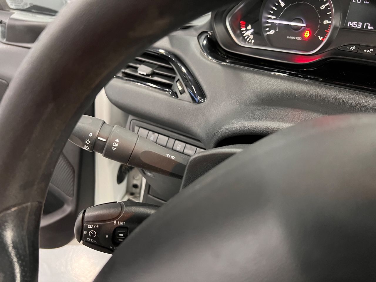 Imagen 85 del Peugeot 208 en Auto Select Edition, Palafrugell