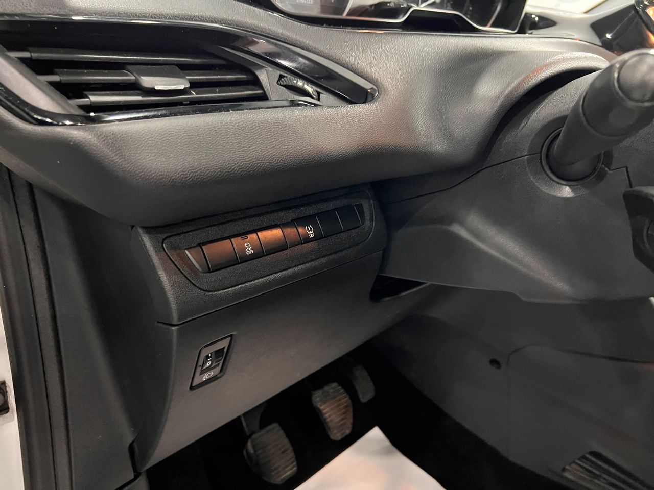 Imagen 76 del Peugeot 208 en Auto Select Edition, Palafrugell
